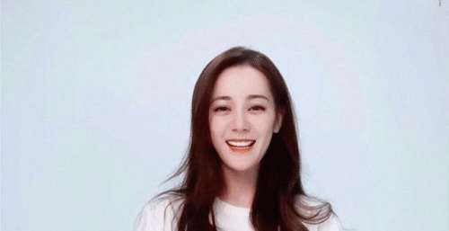 除了迪丽热巴，袁冰妍的闺蜜还有她，相隔8年合影见证两人友谊