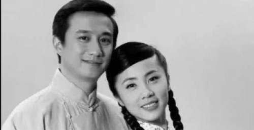 黄磊圈内人脉真广，既和名导大佬称兄道弟，又跟流量后辈结为师徒