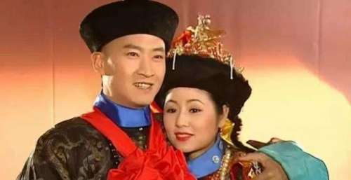 从尔康变成表情包！他的一手好牌是如何打烂的？
