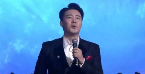 歌唱家张英席携蔡程昱《扬帆未来》，第八届丝绸之路国际电影节开幕