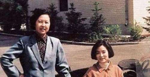 农村教师突然得知：亲生妹妹竟是林青霞，相认后坚持不要一分钱