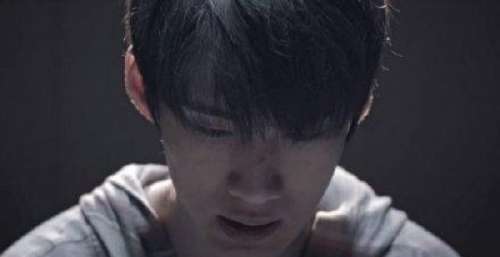 与赵丽颖梦幻联动！小顾廷烨演绎问题少年，网友：值得一个热搜