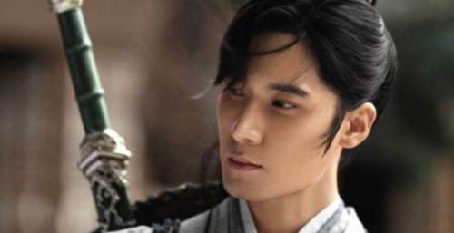 凭《陈情令》出圈，拍过《长歌行》，一转身，他成了新剧的男一号