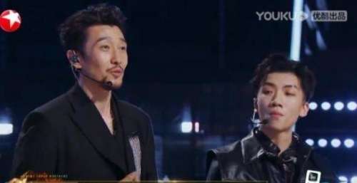 52岁的周晓鸥为团队克服恐高，但吴镇宇对尼坤说的话更让我感动