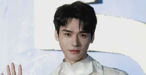 龚俊小王子丝绸之路电影闭幕式红毯