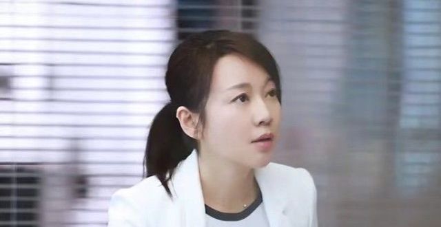 仅播2集收视破1，力压张国立新剧，终于有一部可以熬夜狂欢的剧了