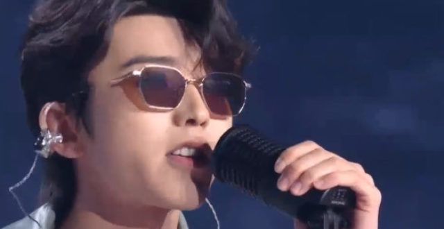 蔡徐坤、刘宇宁新歌入围“年度十大金曲”，网友调侃“华语乐坛完了”