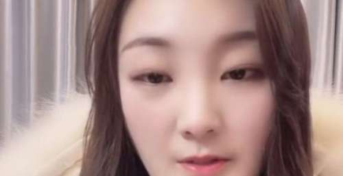 陈亚男离婚后事业一落千丈，直播带货面容憔悴，被投诉5分钟封号