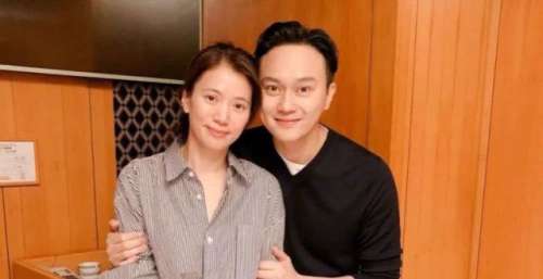 张智霖儿子立场遭质疑？发文出现严重失误，袁咏仪夫妻俩深夜澄清