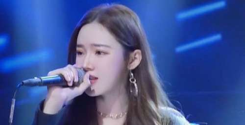 2021年最后十几天，说说今年大火的几首歌曲，有你熟悉和喜欢的吗？