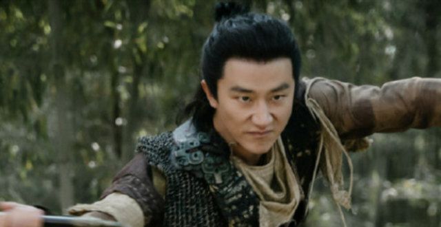 《风起洛阳》黄轩为求真实寒冬潜入污水潭多次，拍至眼睛红肿很敬业