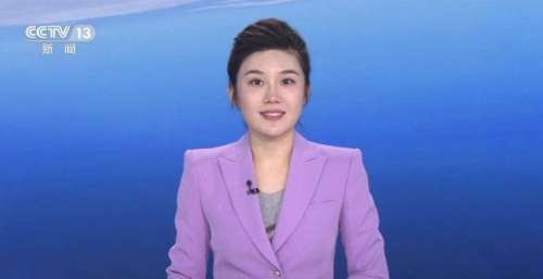 央视新面孔郑子可被重用，新闻播报节奏到位，典型播音腔被看好
