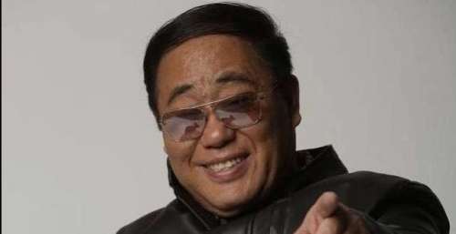 又走一个！TVB著名绿叶宣布离巢，服务公司超30年被“炒鱿鱼”