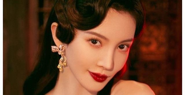 游东方奇妙之境，赏国风玫瑰丽人，璀璨金晨梦幻流转