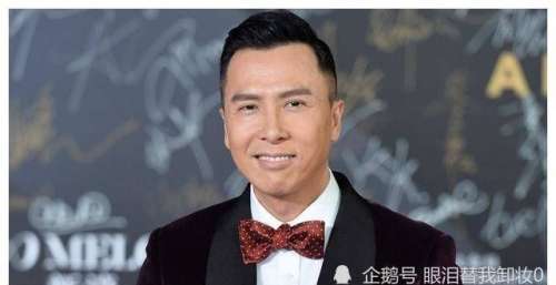 甄子丹刚跟妻子离婚，就发现怀孕了，如今一直养活前妻和儿子