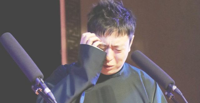 孟周回归剧场演出节目尬到极点，观众依然热情，似乎相声变了味