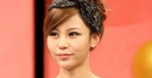 11年过去了，那个“宁愿坐在宝马里哭”的马诺，现在怎么样了？