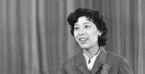 关牧村出席文代会，68岁依旧气质优雅，像一支难忘的歌