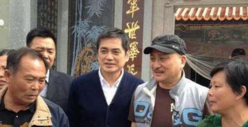 祖籍广东省潮州市饶平县的汤镇业和汤镇宗兄弟的寻根之路