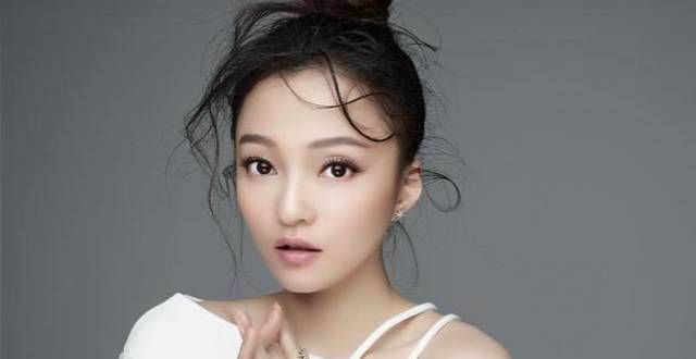 湾湾“小天后”张韶涵遭父母“吸血”，被姐妹背叛，到底有多惨？