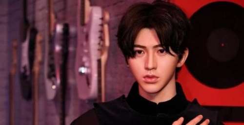 出道只有三年的蔡徐坤，凭借什么入驻杜莎夫人蜡像馆