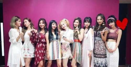 TWICE平安夜演唱会遭取消，JYP娱乐：我们也是迫不得已