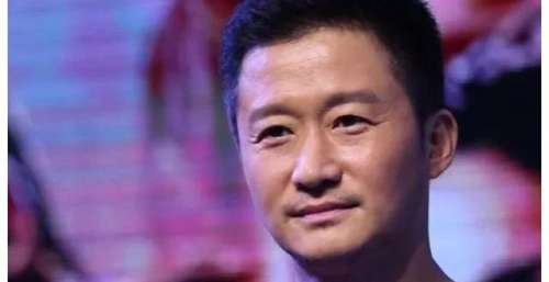 《战狼3》筹拍时杨颖给吴京打电话：哥，给个角色呗？我提供赞助