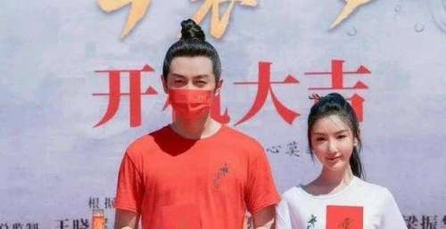 毛晓彤在线辟谣“云襄传”开机当天脸肿：我只是肿，没有打针～