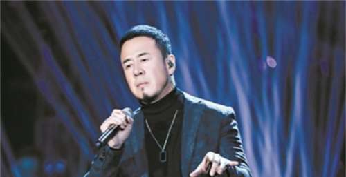 杨坤三年两评流行乐坛：音乐倒退10年，我发现我错了