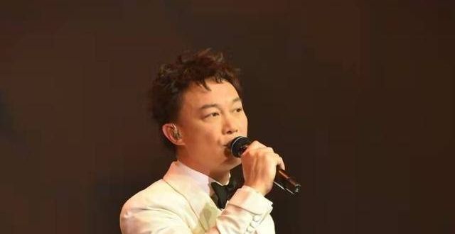 陈奕迅线上音乐会，有哪些耳熟能详的金曲？