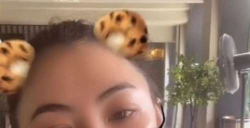 好妈妈！张柏芝陪儿子练球手臂淤青发黑