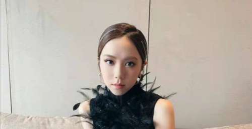 邓紫棋回应与男友分手传闻，预告新歌《倒流时间》