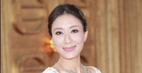 罗仲谦官宣喜讯，发文感谢妻子杨怡，两人的“姐弟恋”曾被质疑