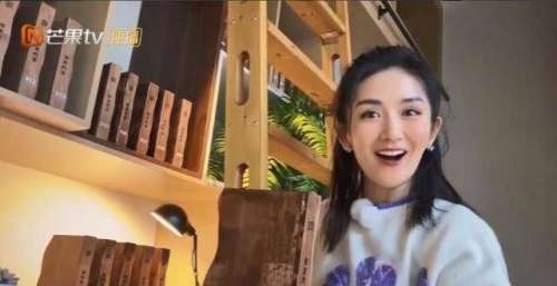 谢娜：“下岗职工再就业”，《快本》停播66天后首次出镜湖南卫视
