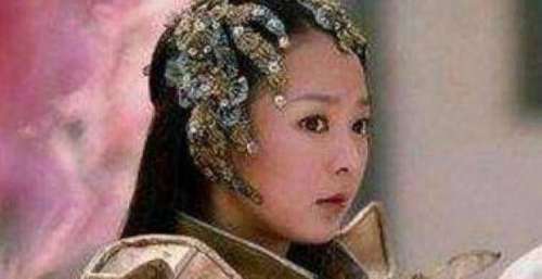 这部剧十年前爆红，剧中如云，刘涛郭珍霓都只能当配角