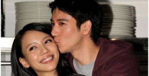 李靓蕾控诉王力宏：8年婚姻的起因是为了李云迪？自己被动当了掩护