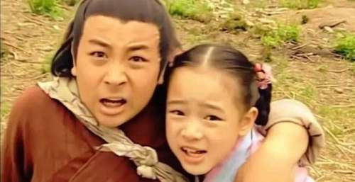 杨不悔和张无忌青梅竹马，为何会爱上殷梨亭，而不选择张无忌？