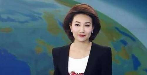 “央视一姐”短发是假发？参加综艺，被观众看到了“真实”的状态