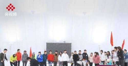 《冬日暖央young》火爆出圈 网友感慨收获冰雪能力值
