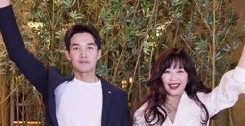 陈松伶与小8岁老公同框差别大，曾因生病发福，现浮肿仍未消