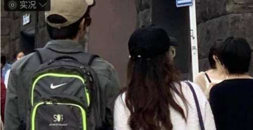 王力宏分居前三个月，与李靓蕾同游日本被偶遇，手拉手超恩爱！