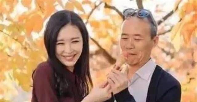 地产大佬晚节不保？小30岁娇妻力挺王力宏：艺术家不花心没灵感