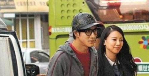 王力宏新回应彻底服软，声称暂时退出工作，李靓蕾粉丝：还想复出