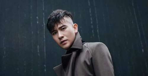 郑恺大学舍友4人已火3人，只有他默默无闻，陈赫：带不动！