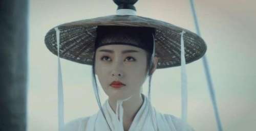 女神孟子义：和肖战拍完戏再搭档张若昀，换个发型差点没认出来