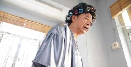 58岁TVB“阴谋情人”新剧反串女人，百变造型曝光，称是一大挑战