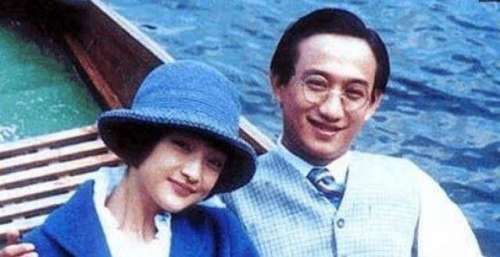20年前默契满满，20年后再演情侣，为何他俩毫无CP感了？