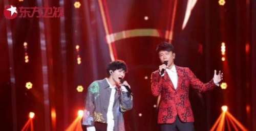 东方卫视跨年官宣，前辈歌手成为主流，勤深深组合会同台演出吗？