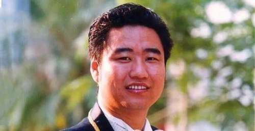 丛飞：苍天怎不眷善人？生前资助多名儿童，死后鲜少有人探望