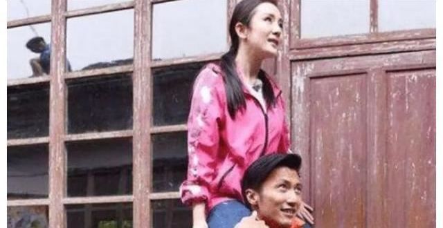 骑在谢霆锋头上的感觉好爽，3位女星作威作福，王菲也无可奈何